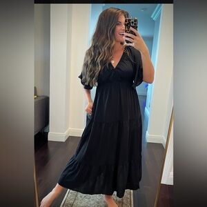 Elegant Black Maxi Dress
